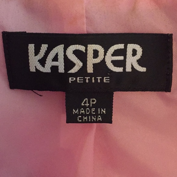 Blazer - Picture 2 of 2